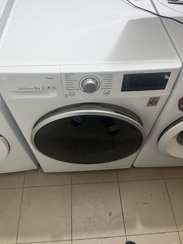 Продаю пральну машину  LG