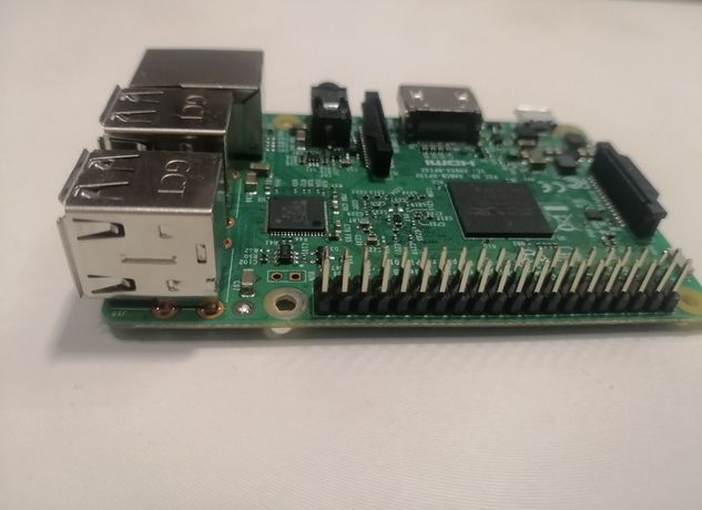 Raspberry Pi 3 Model B V1. 2