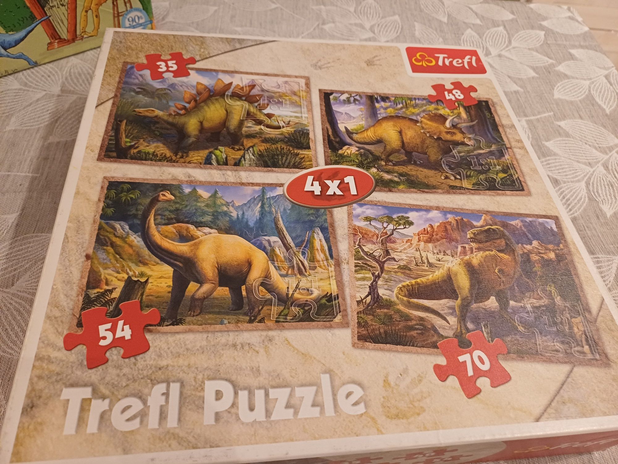 Puzzle EEBOO Dinozaury 3+ i TREFL zestaw