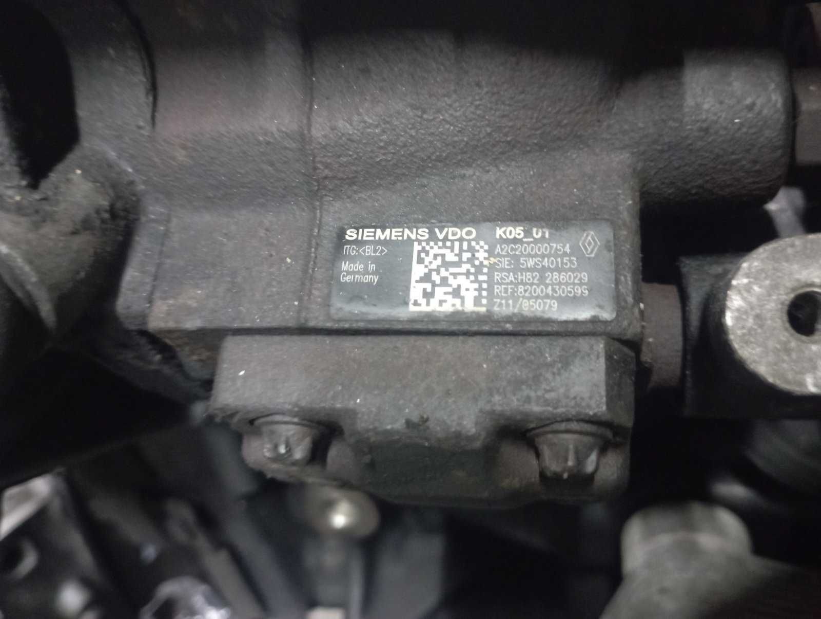 Топливная ТНВД Форсунки K9K SIEMENS RENAULT 8200294788