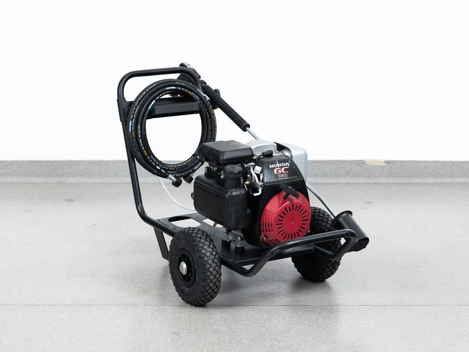 MYJKA CIŚNIENIOWA KARCHER HD 830 BS HONDA GC 160 150bar 600l/h 3500net