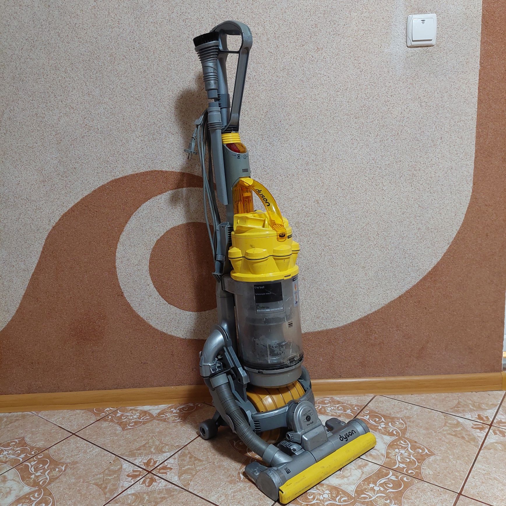 Dyson Ball DC15  дусон пилосос мяч безмішковий