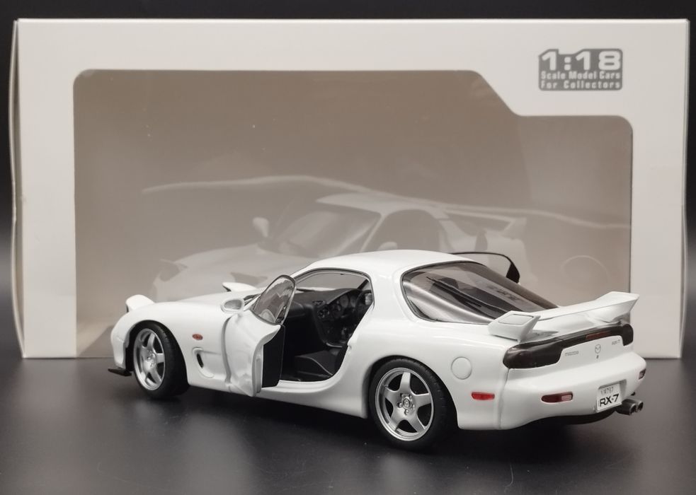 1;18 Solido Mazda RX7 FD3RS PURE White 1999 Solido