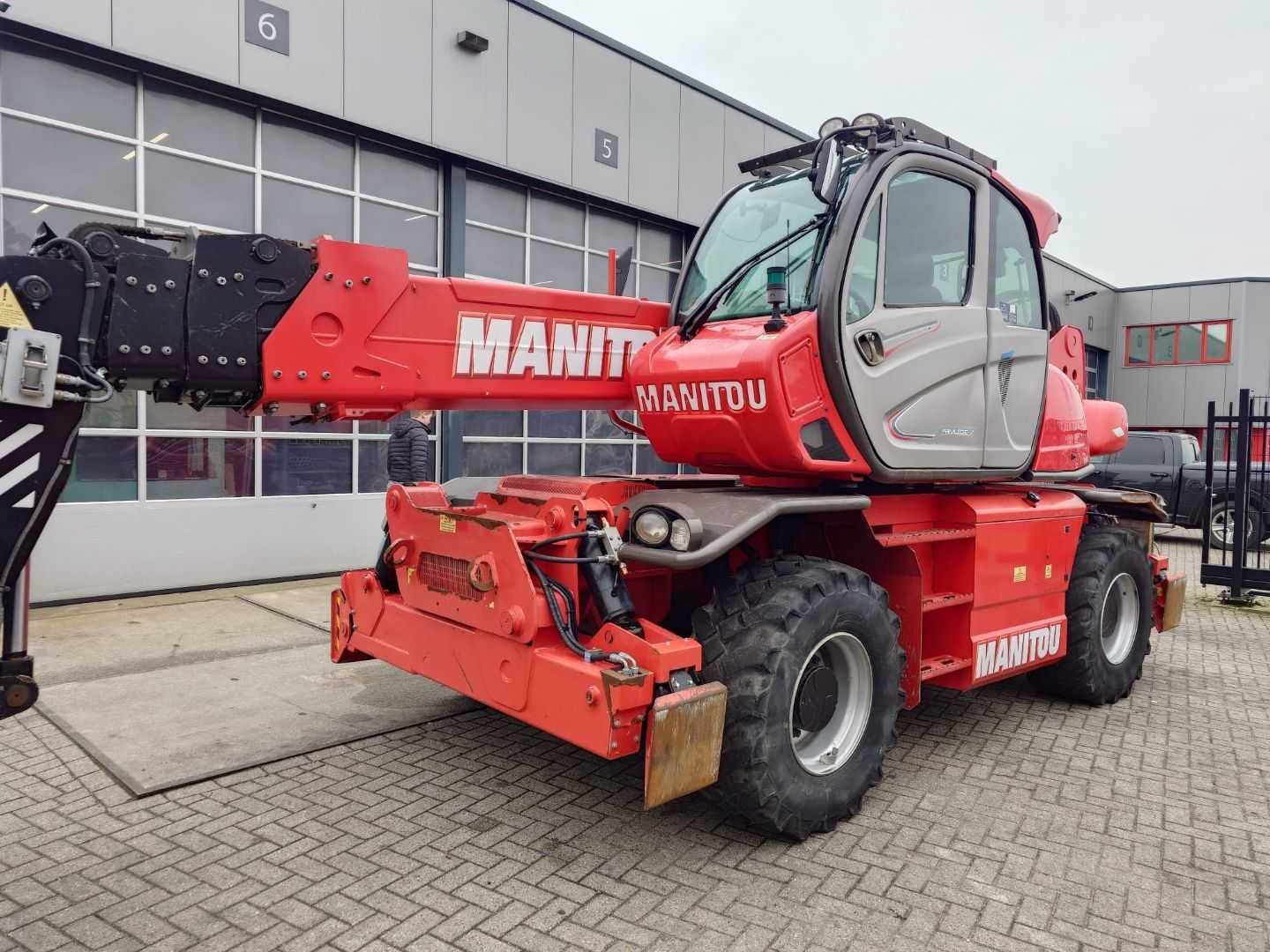 Wynajem ładowarki Teleskopowej Manitou  MRT 2150 , MRT 2540 Obrotowe