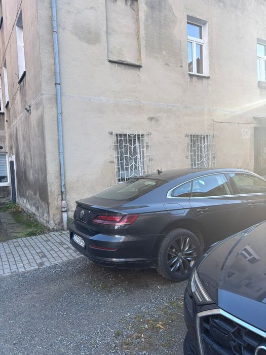 Sprzedam lokal ,nadaje się na działalność lub lokal mieszkalny