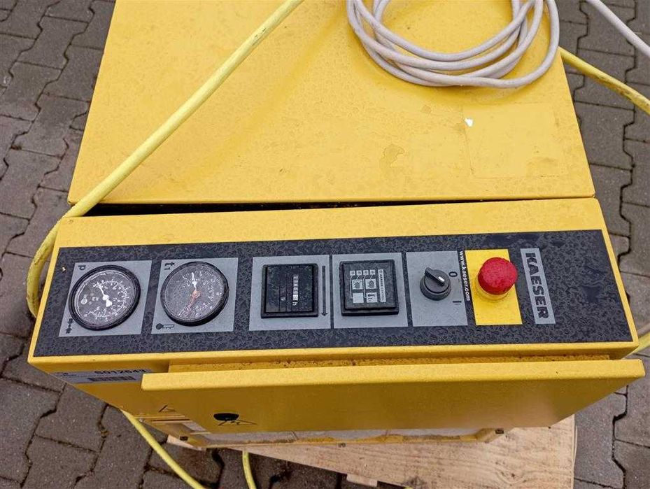SPRAWNA!!! Sprężarka śrubowa KAESER SX6 4KW 0,75m3/min, S012643