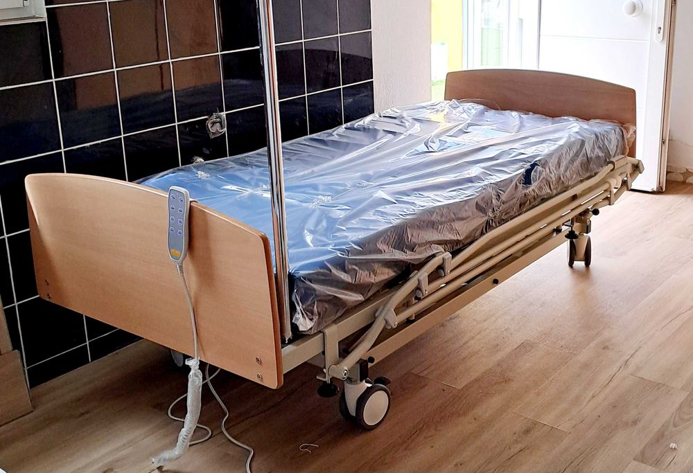 Cama articulada como nova 12 dias de utilização