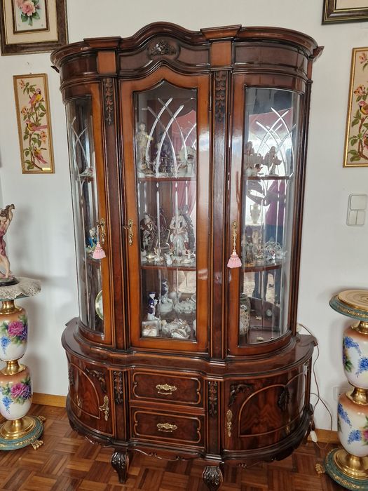 Cristaleira antiga como nova