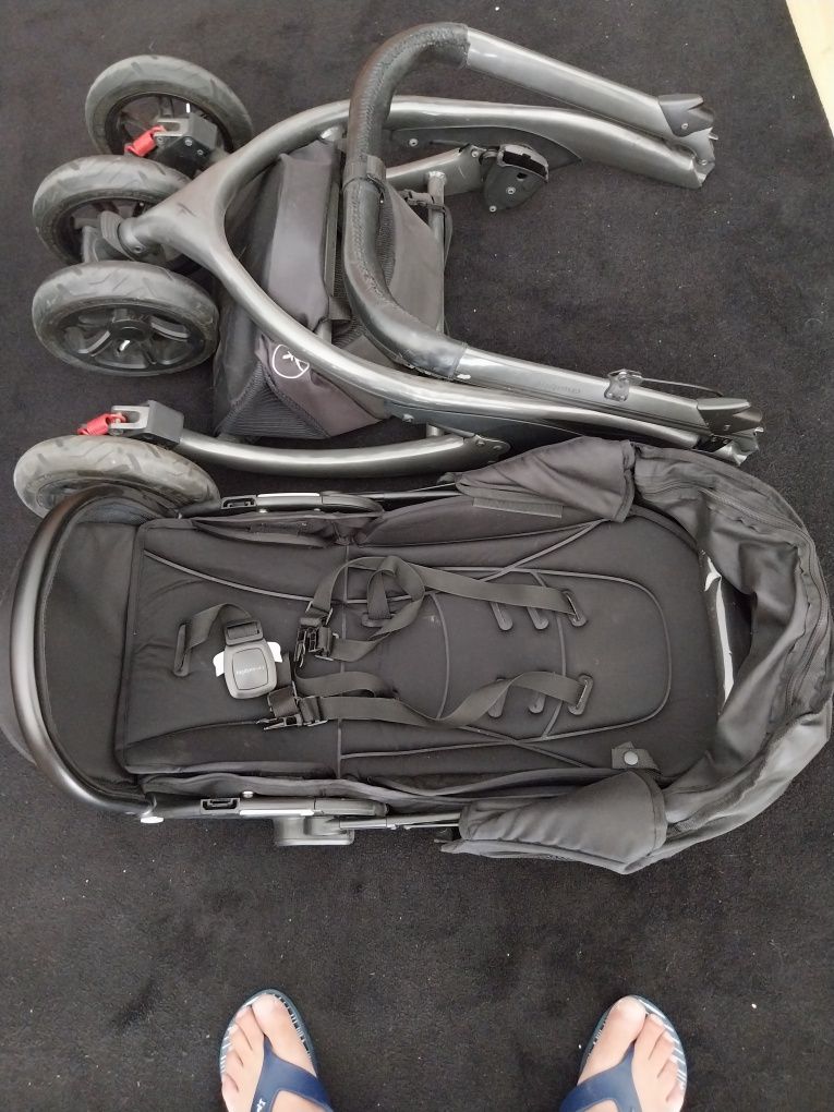 Carro bebé + cot