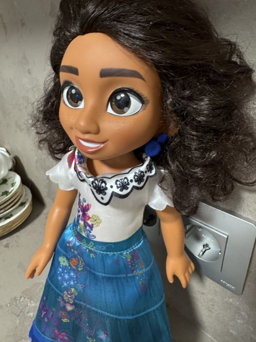 Лялька Мірабель Дісней (32см.).