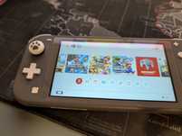 Nintendo Switch Lite com cartão de memória