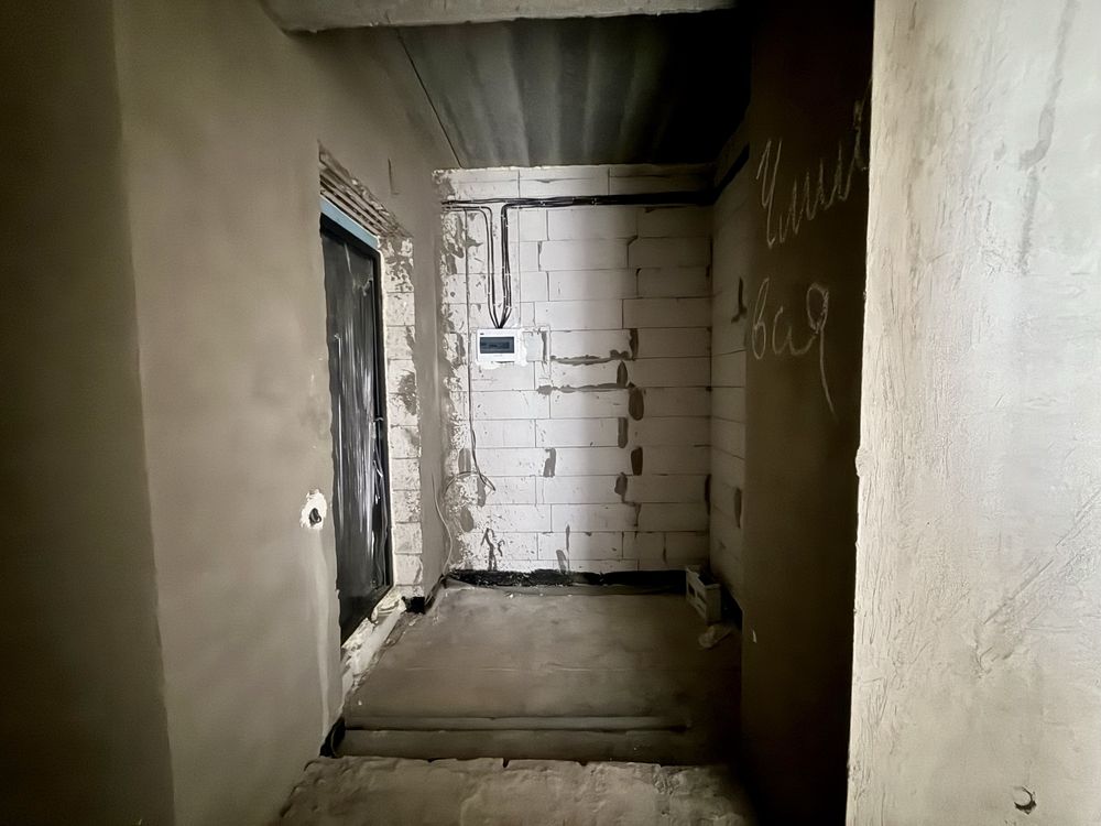 Новий зданий будинок , кладовка в подарунок