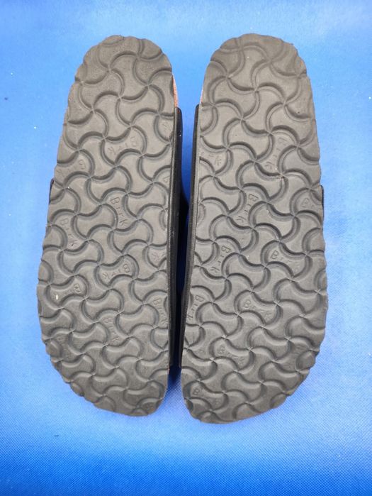 Тапочки Birkenstock - 38 розмір. Оригінал