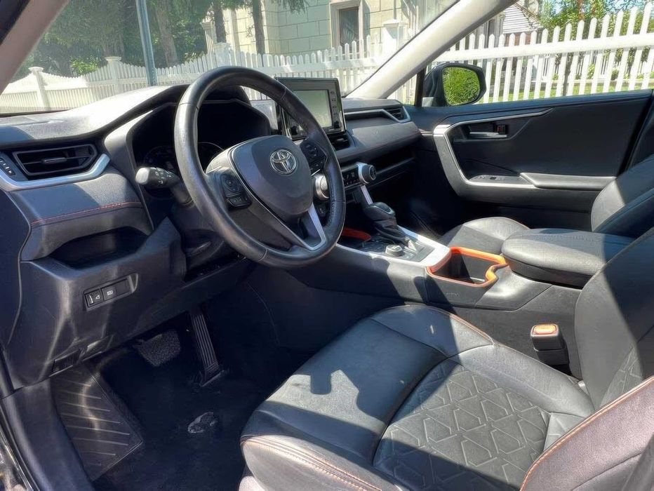 Toyota RAV4 Adventure      2022