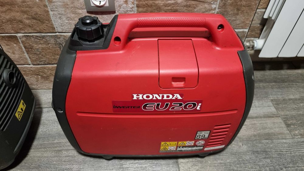 Генератор інверторний Honda EU 20 i