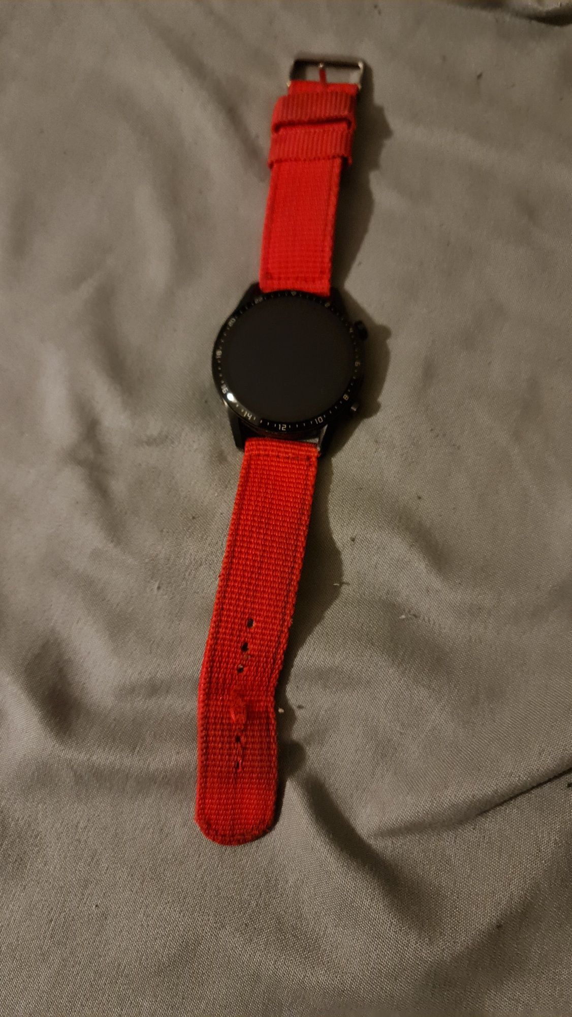 Galaxy watch ultra i huawei gt2