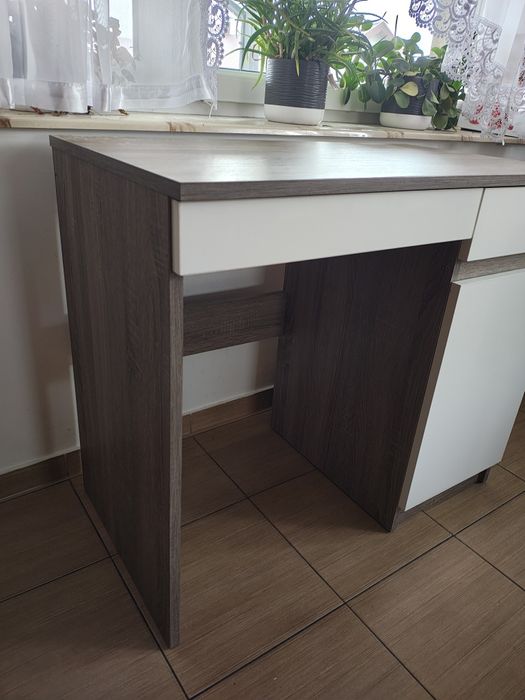 Biurko trulfa -biały połysk 90x50