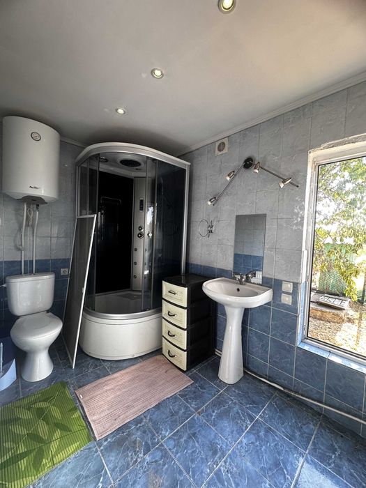 Загородный дом-дача с отоплением под Одессой с землей и садом