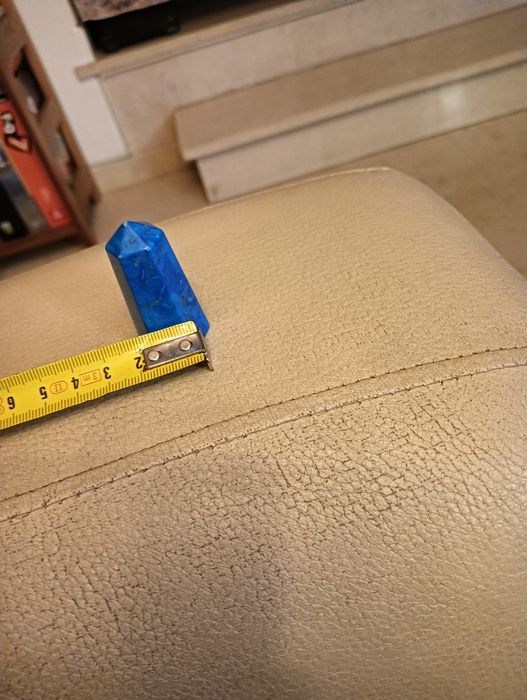 Obelisco de quartzo azul