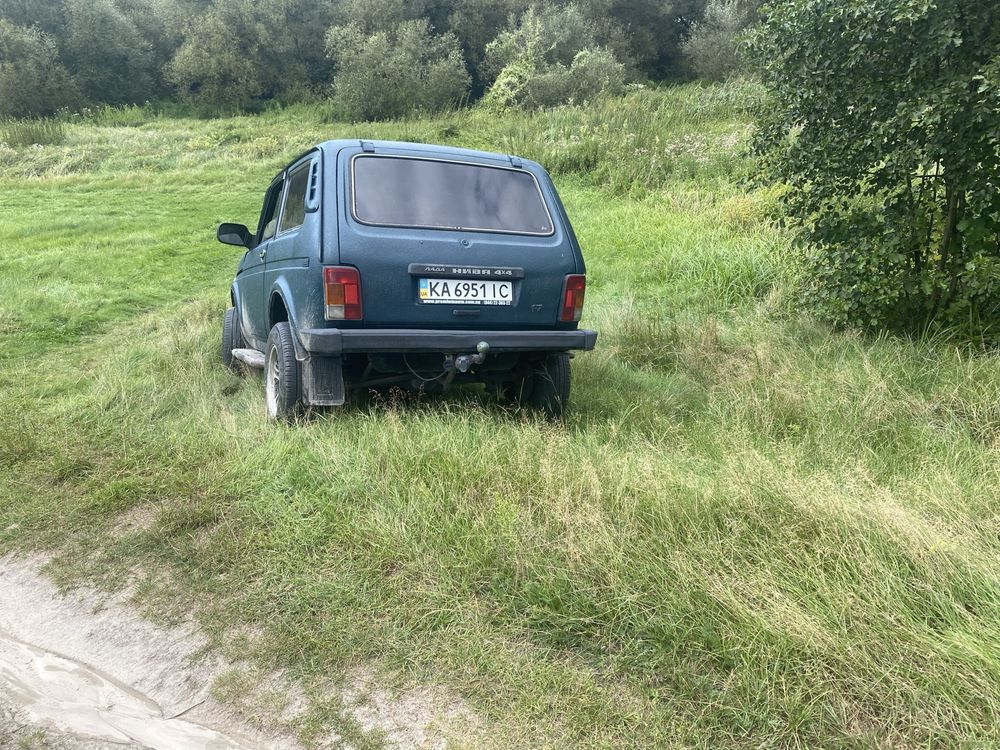 Ваз 2121 Нива на повному бойовому