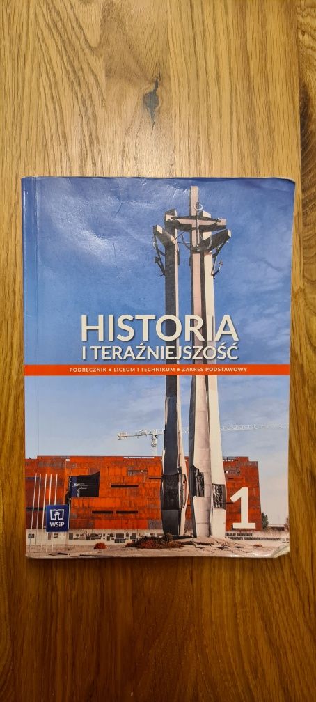 Historia i teraźniejszość 1 podręcznik.