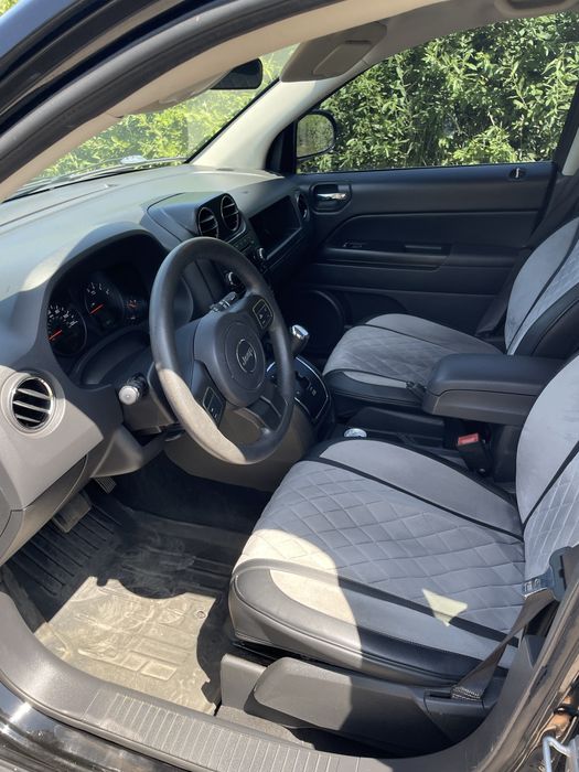 Продам Jeep Compass 2012 року 2.4 бензин 6800$