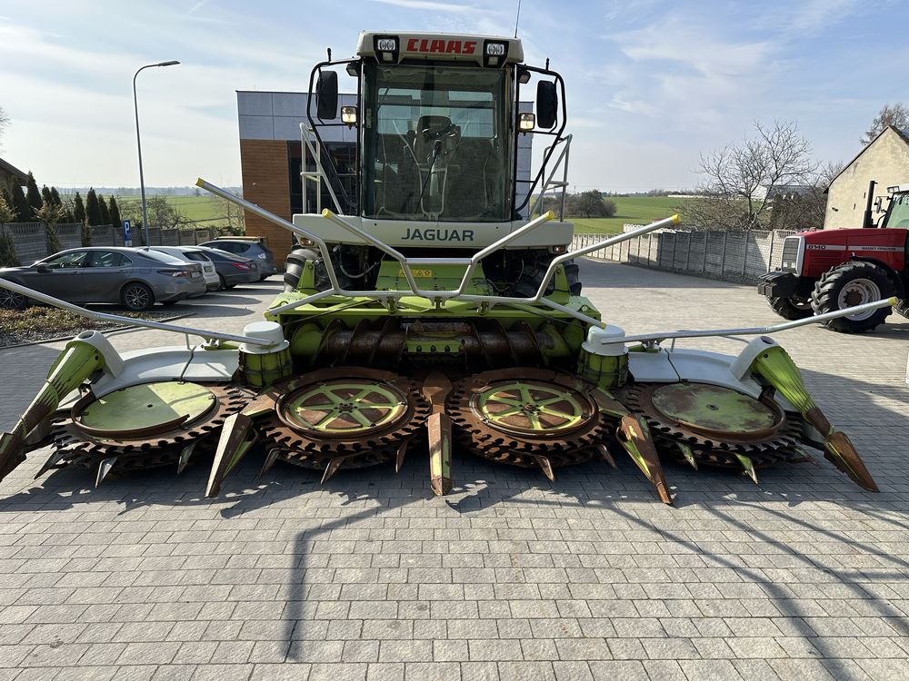 Claas jaguar 900