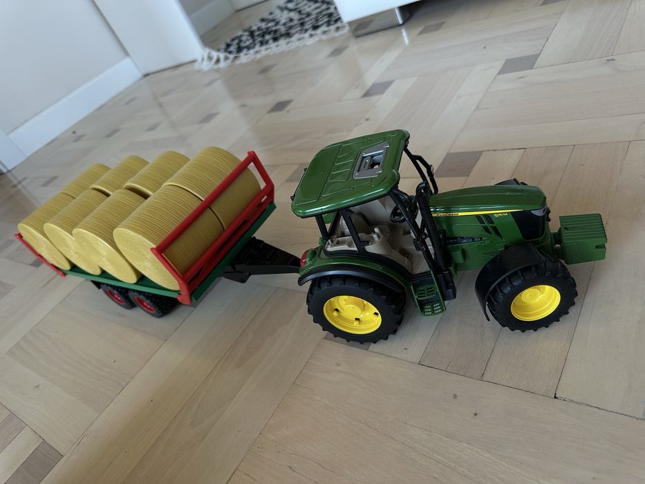 BRUDER ciagnik traktor John Deere