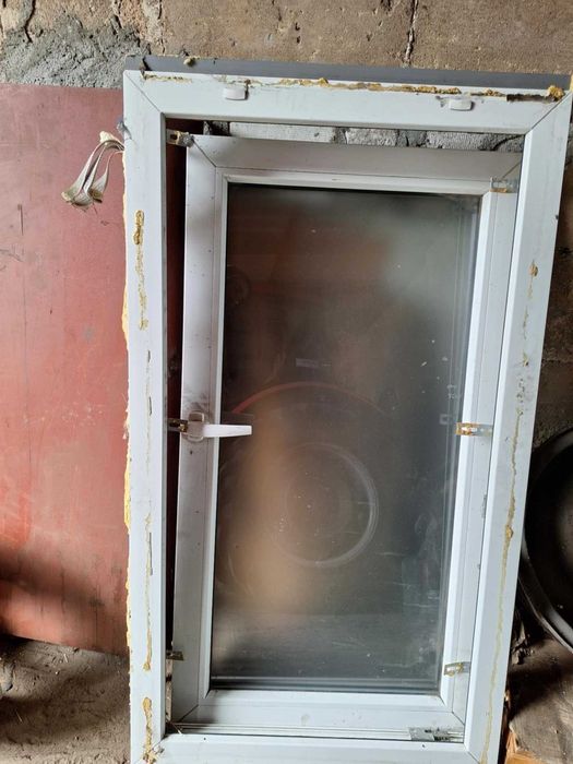 Okno z szybą mleczną z demontażu