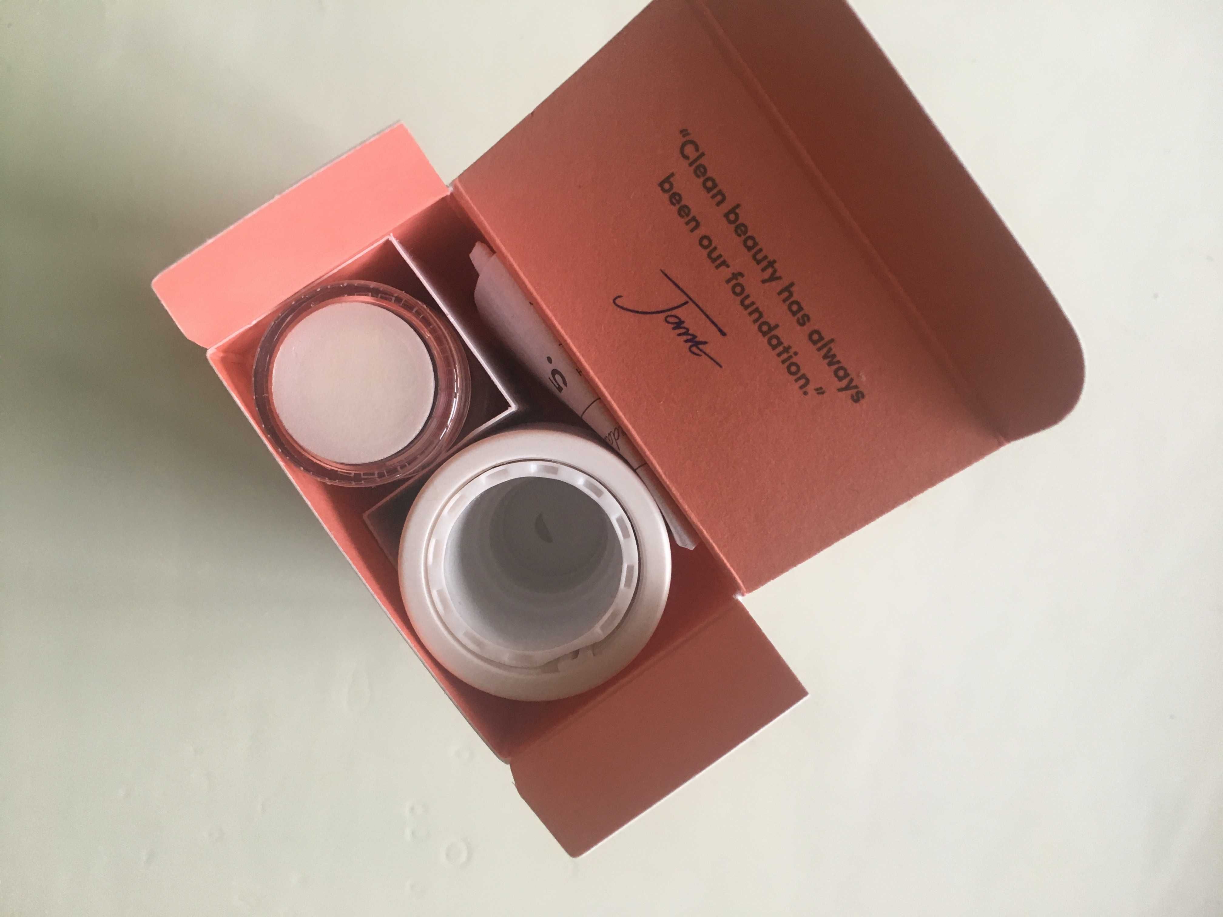 JANE IREDALE Powder Me SPF 30 Мінеральна сонцезахисна пудра