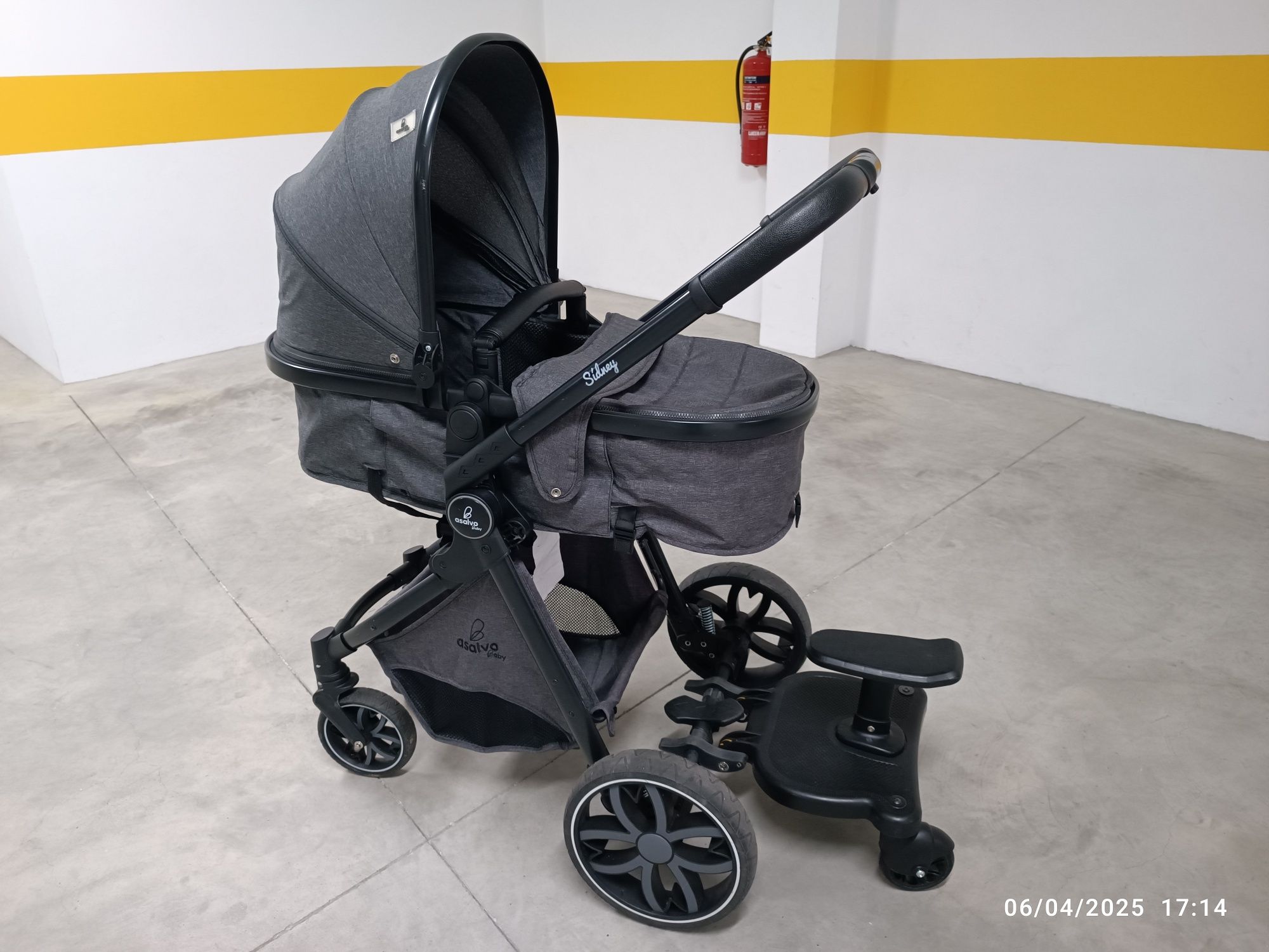 Carrinho bebe + assento