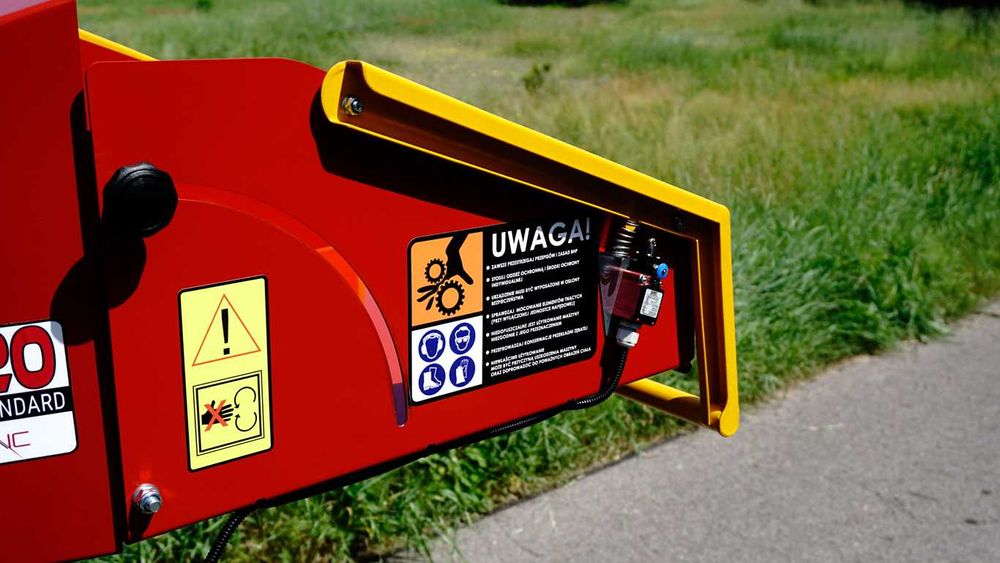 Rębak spalinowy REMET RPS-120 == rozdrabniacz do ogrodu sadu