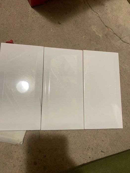 kafelki białe cegiełki