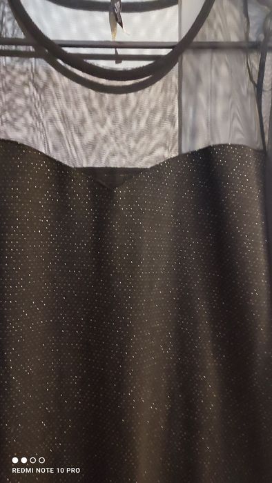 Śliczna mała czarna rozmiar 38-42