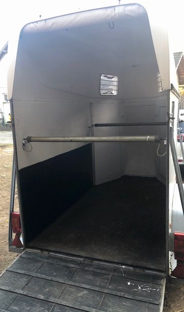 wynajem przyczepa do przewozu koni 1 konna  bukmana transport bukmanka