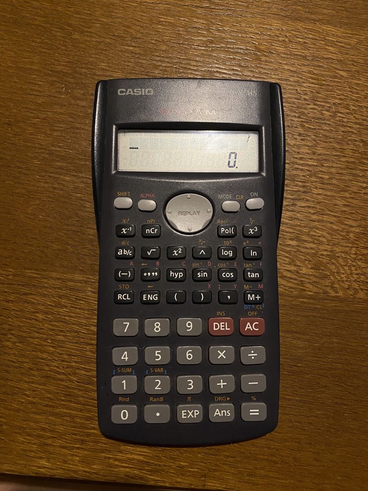 Математический калькулятор Casio fx-82MS