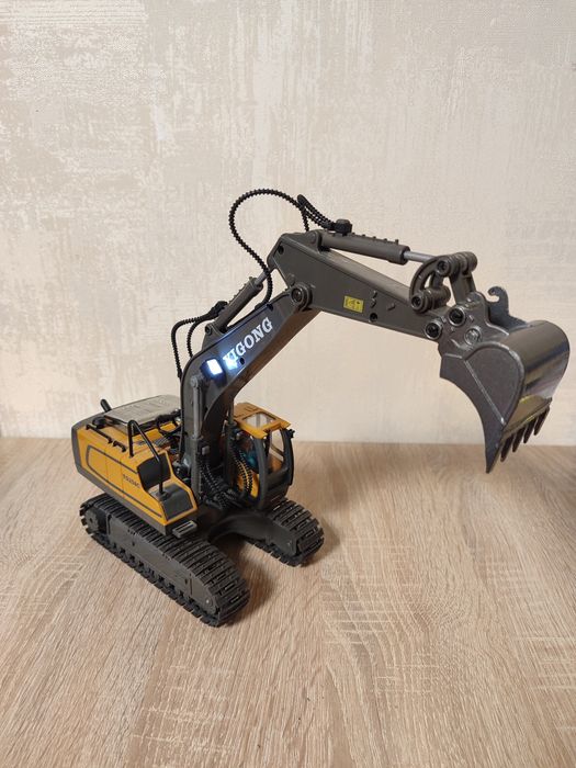 Дитячий екскаватор