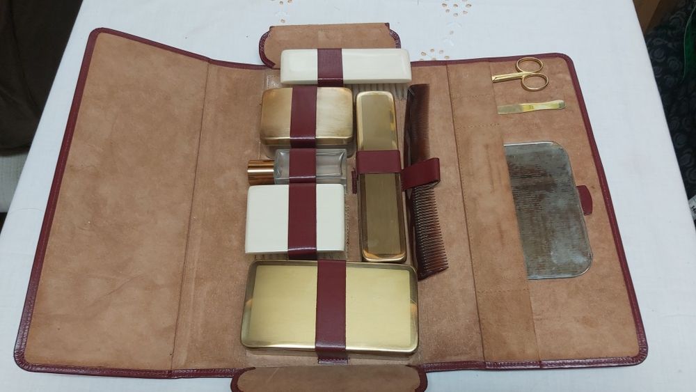 Komplet akcesoriów do golenia,mycia
