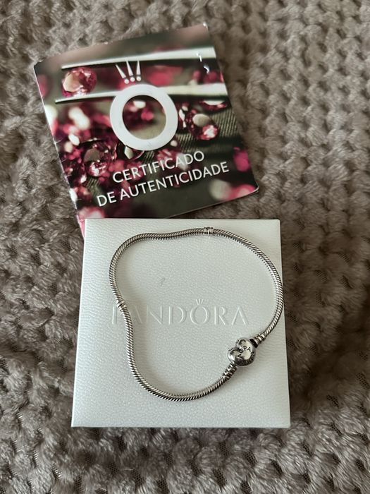 Pulseira Pandora Malha Snake com Coração – Tamanho 23 cm