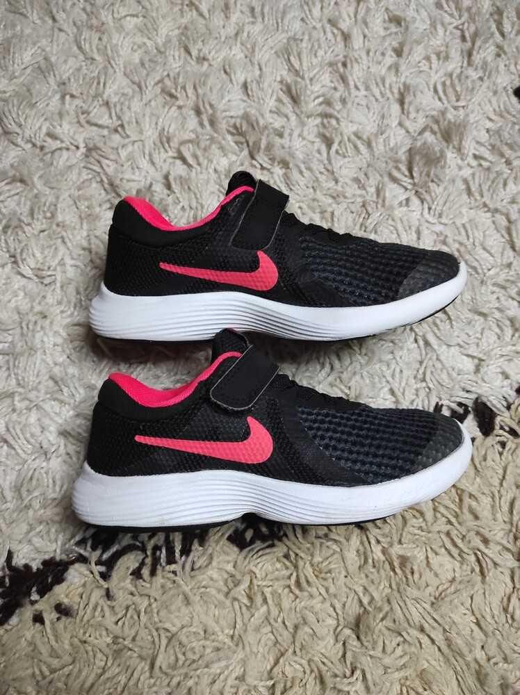 Легкие текстильные кроссовки Nike на сетке, 28,5 размер