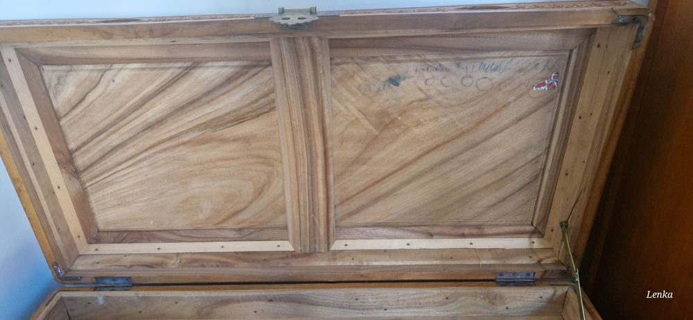 Drewniana skrzynia