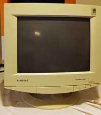 Monitor CRT 15"