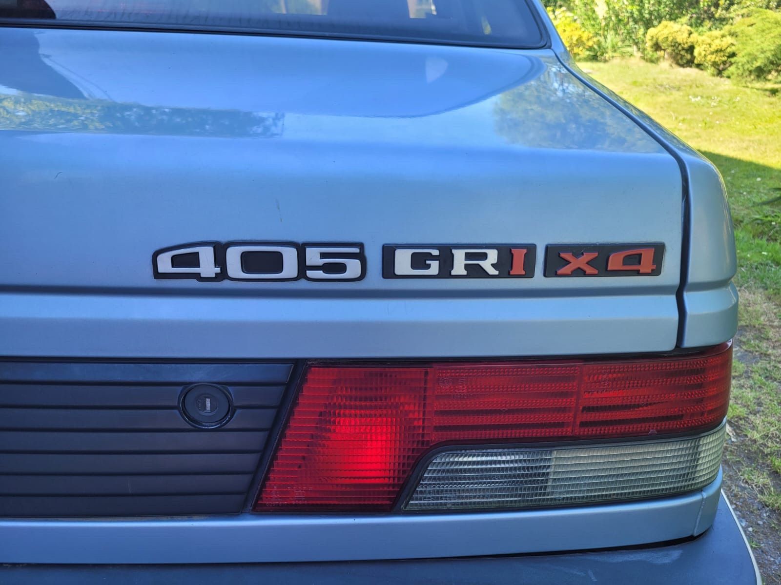 Peugeot 405 Peugeot 405 gri x4 stan idealny przebieg 108tys.naped na 4 kola