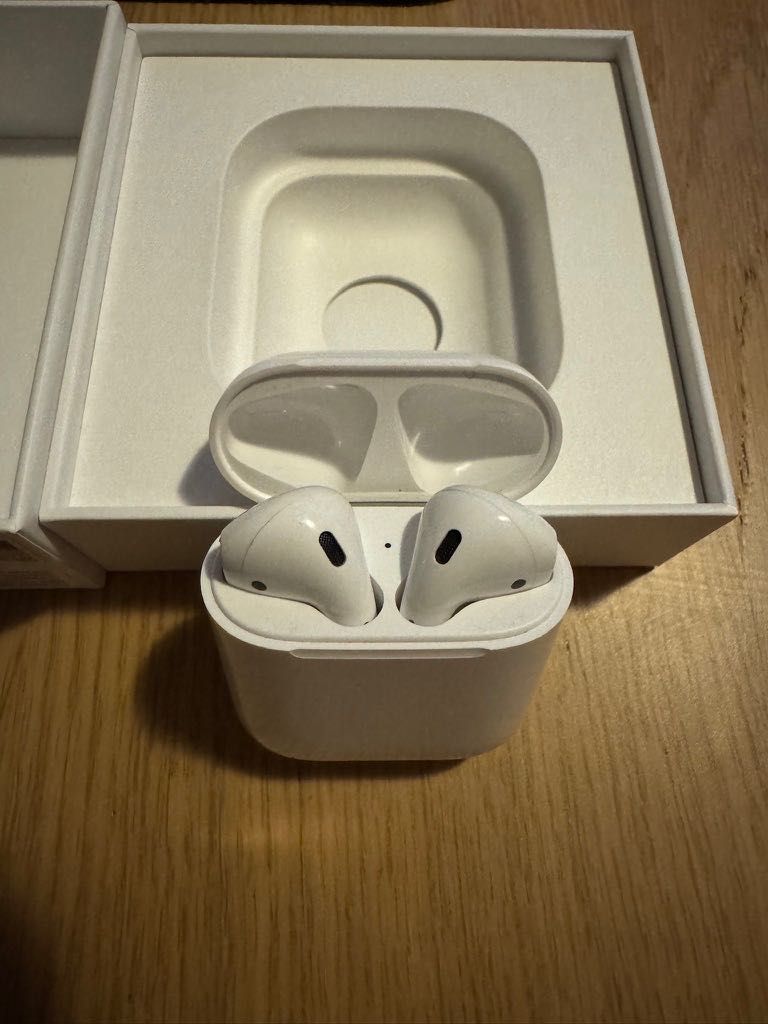 AirPods 2ª geração como novos
