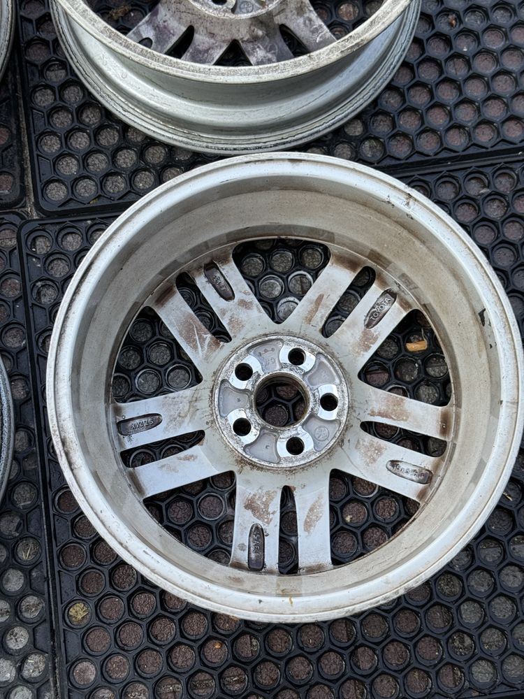 Диски оригінал toyota corolla celica avensis prius auris 5 100 r16
