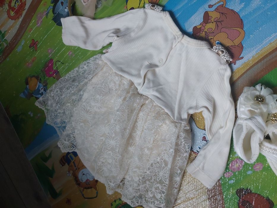 Костюмчик,одяг,плаття,сукня на хрестини для дівчинки