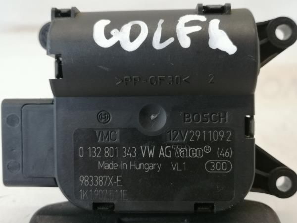 Motor da comporta da sofagem VOLKSWAGEN Golf VI (5K1)