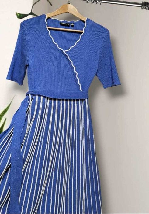 Платье в рубчик демисезонное Nina Leonard, р. М