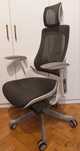 Fotel biurowy obrotowy ergonomiczny