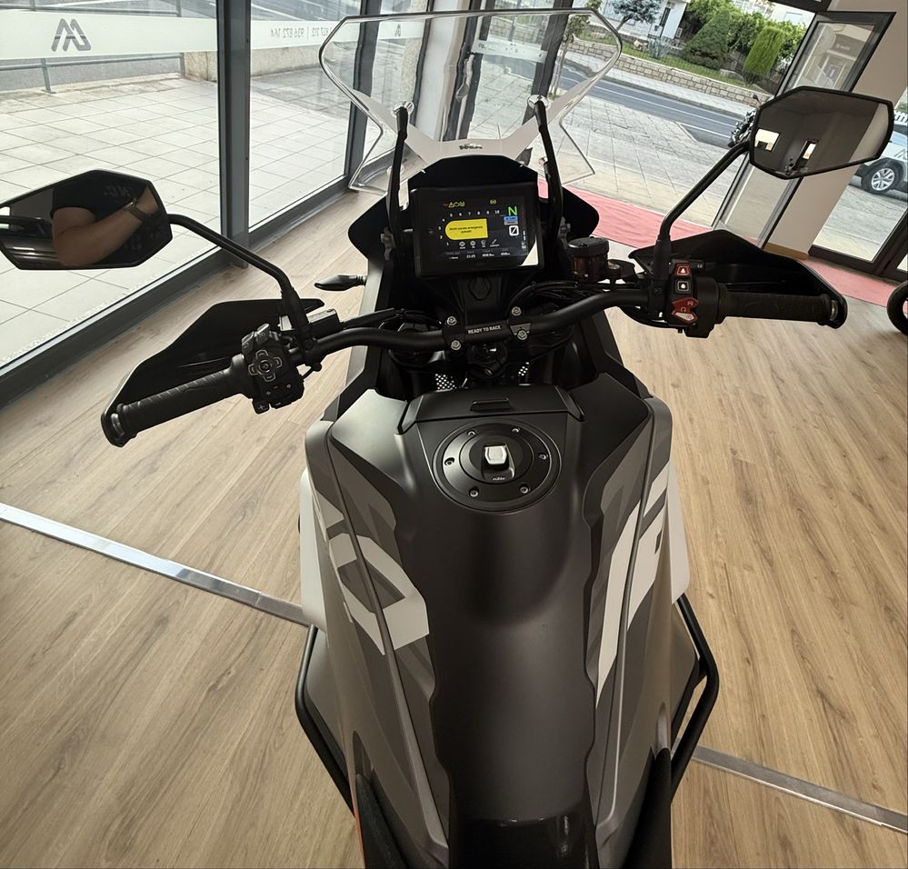 KTM 1290 Super Adventure de 2025
